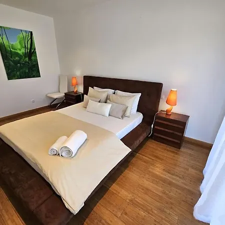 4 Suites, Piscine, Casa Rio-dora By Sesimbrasunsea * Lagoa de Albufeira